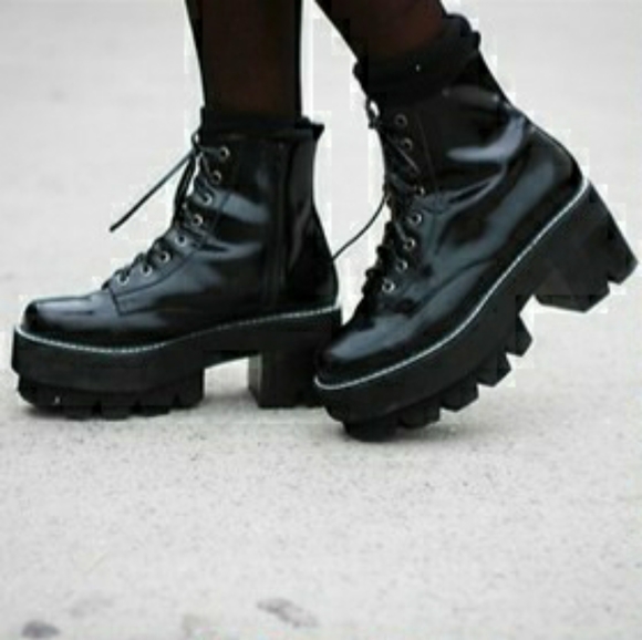 Jeffrey Campbell - PRIMUS - Picture 3 of 7